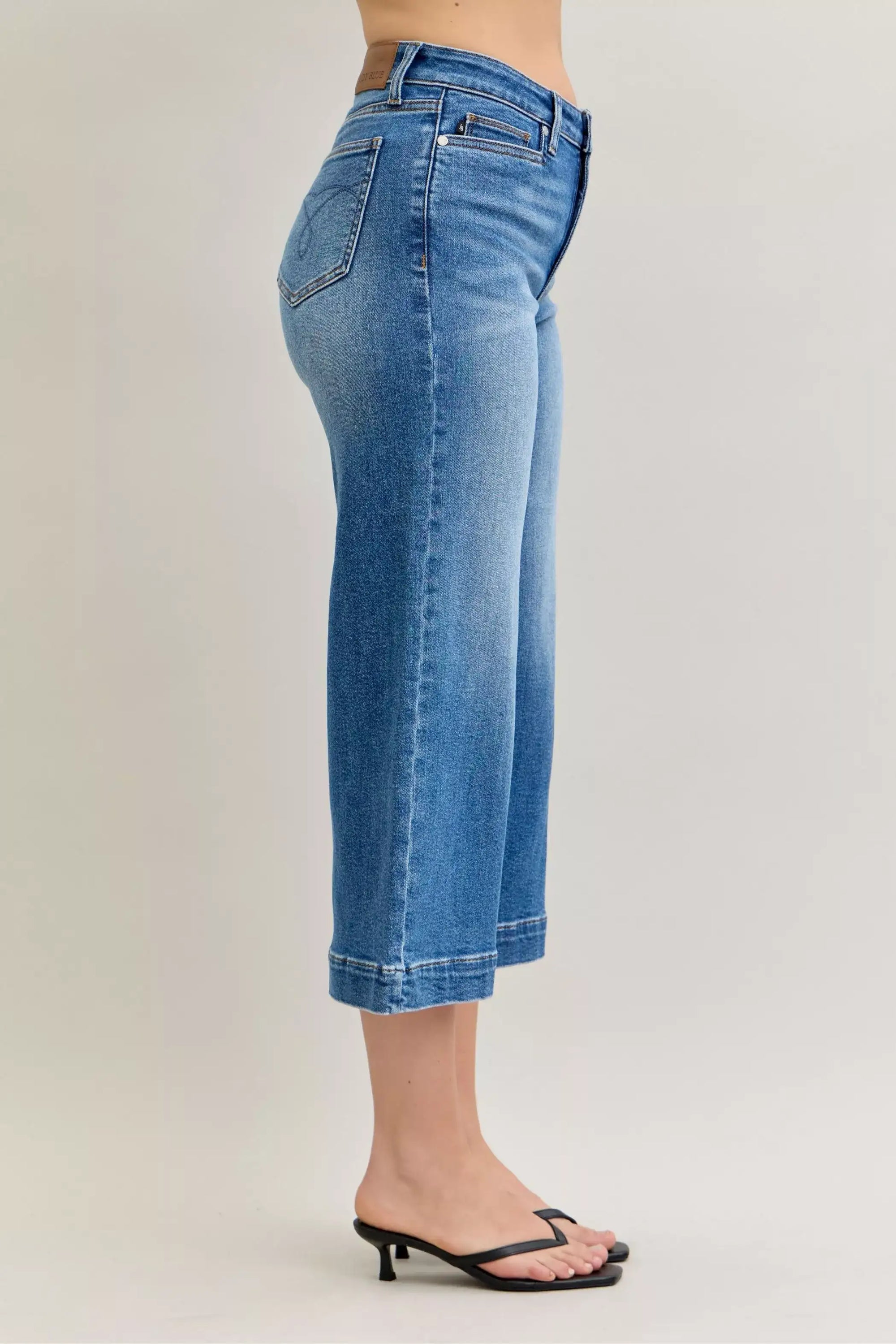 Judy Blue Mid Rise Crop Wide Leg Jeans - Jeans Junction Online